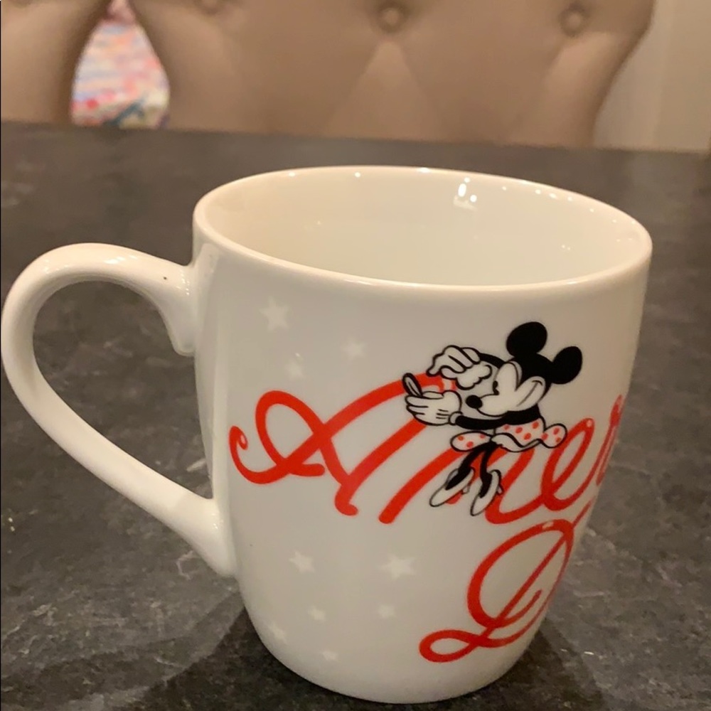 DISNEY Minnie Mouse American Darling Coffee Mug